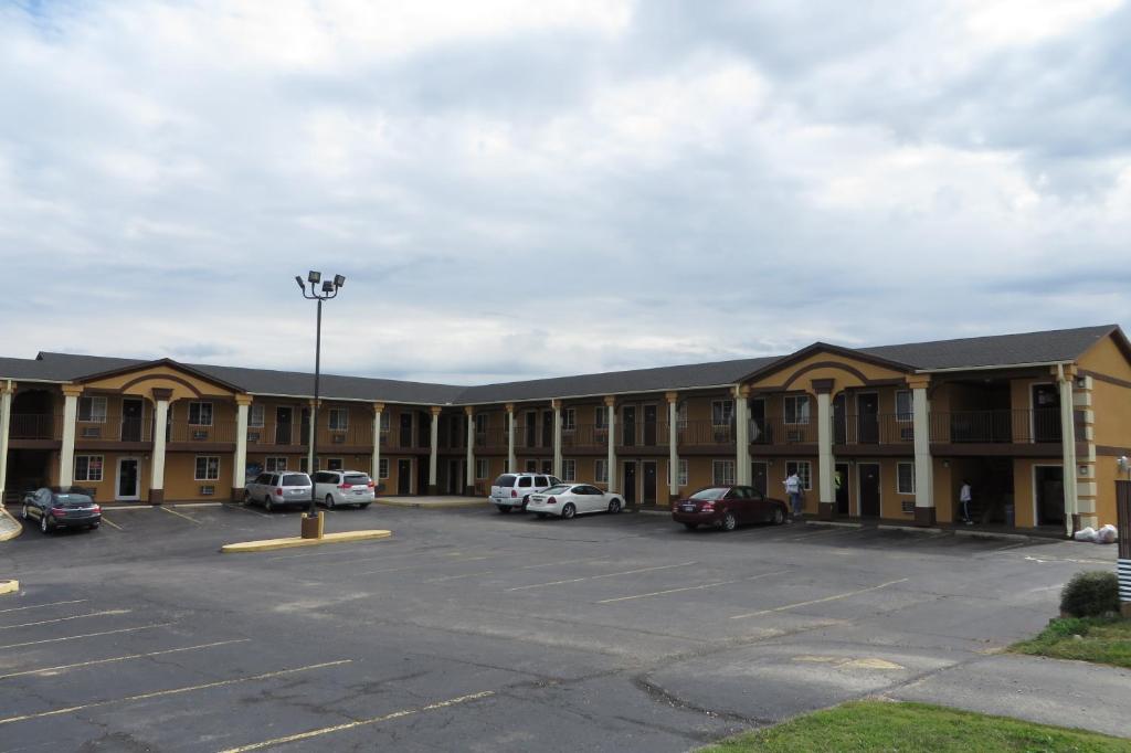 Economy Inn & Suites Joplin
